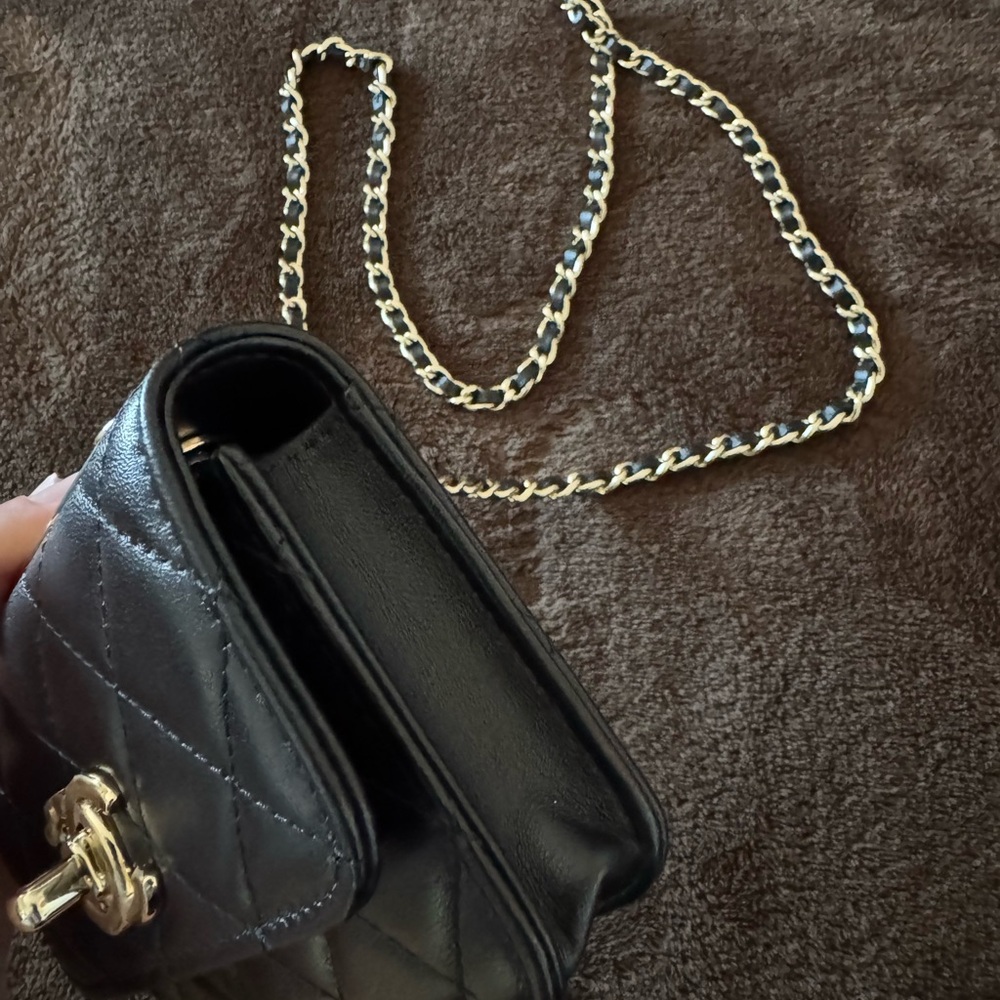 Authentic 💯 Chanel Black Quilted Leather Mini Bag - Picture 7 of 9